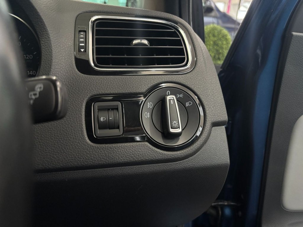 Used Volkswagen Polo 2016 for sale - 77621044: Photo 15