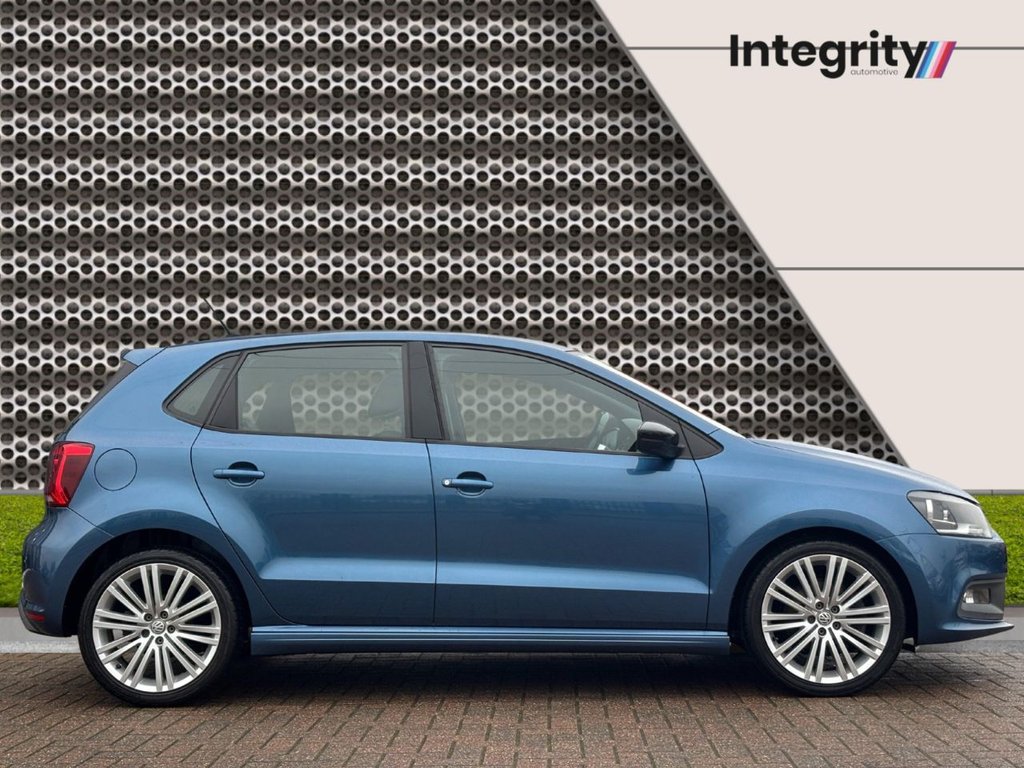 Used Volkswagen Polo 2016 for sale - 77621044: Photo 3