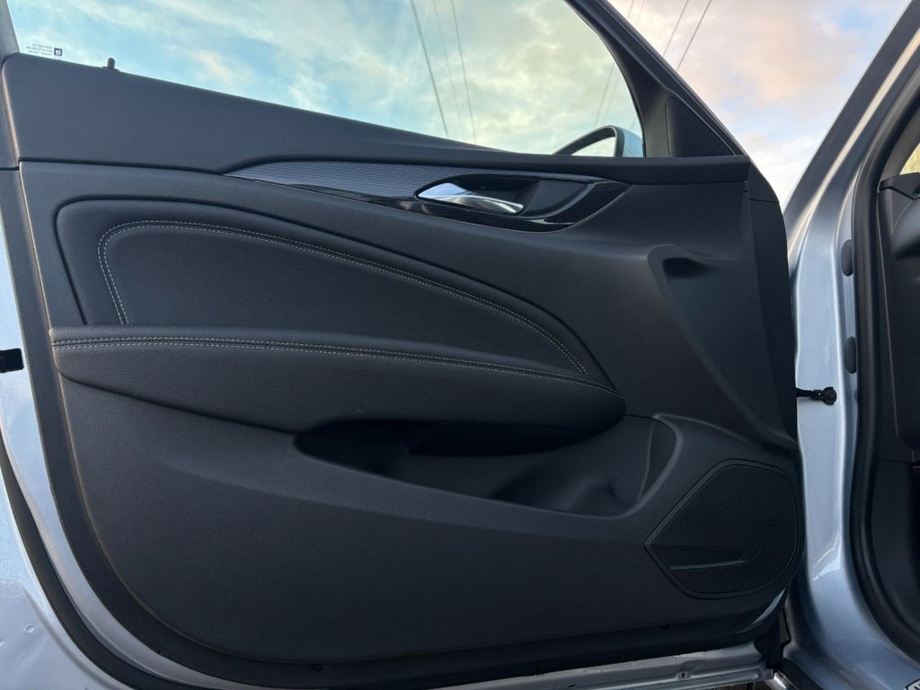 Used Vauxhall Insignia 2017 for sale - 76686291: Photo 32