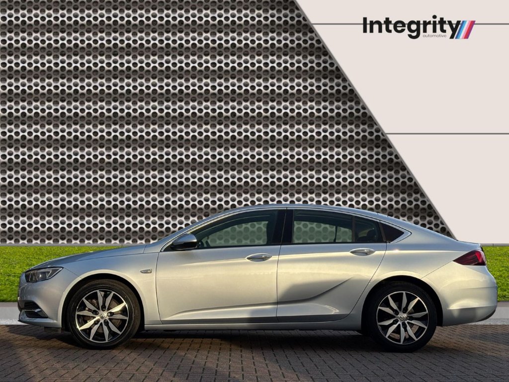 Used Vauxhall Insignia 2017 for sale - 76686291: Photo 7