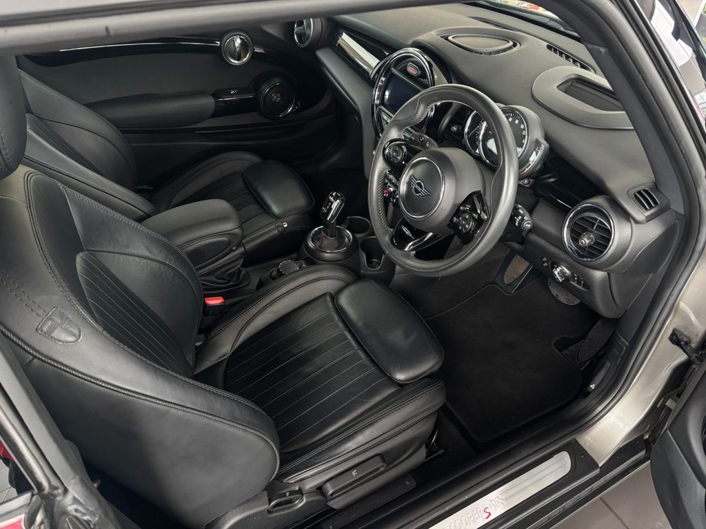 Used MINI Hatch 2018 for sale - 77521231: Photo 13