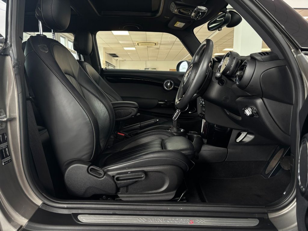 Used MINI Hatch 2018 for sale - 77521231: Photo 14