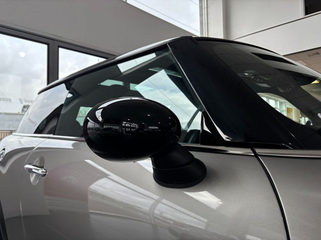 Used MINI Hatch 2018 for sale - 77521231: Photo 19