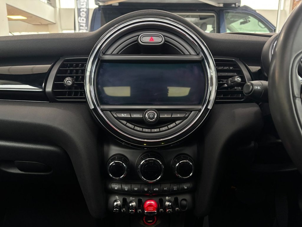 Used MINI Hatch 2018 for sale - 77521231: Photo 44