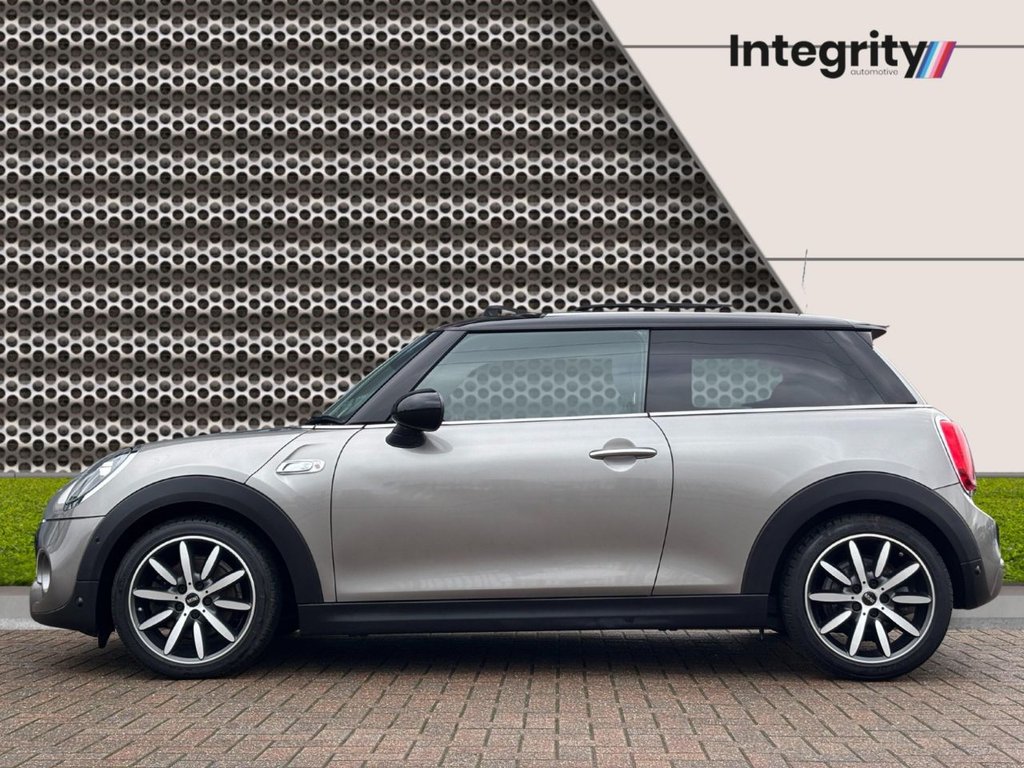 Used MINI Hatch 2018 for sale - 77521231: Photo 7