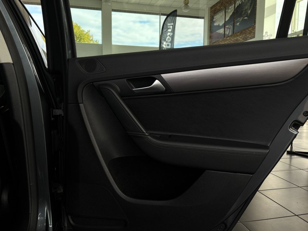 Used Volkswagen Passat 2014 for sale - 76496134: Photo 22