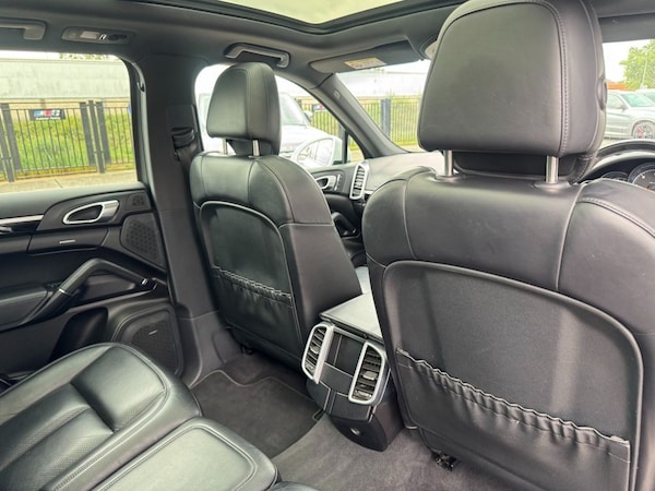 Used Porsche Cayenne 2017 for sale - 75416570: Photo 16