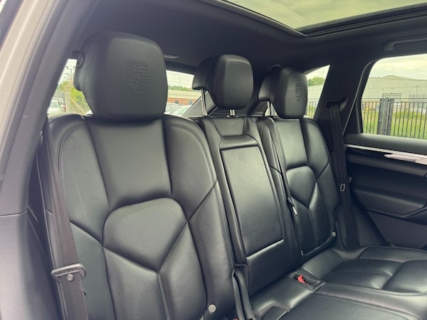 Used Porsche Cayenne 2017 for sale - 75416570: Photo 18