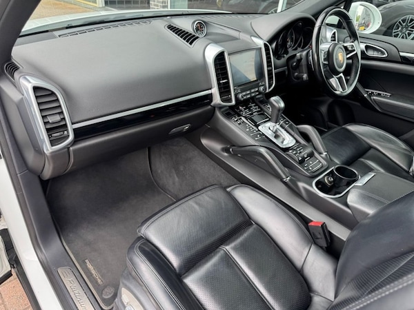 Used Porsche Cayenne 2017 for sale - 75416570: Photo 26