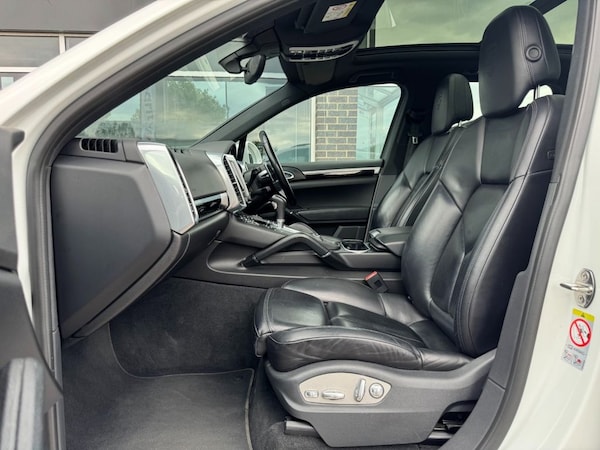 Used Porsche Cayenne 2017 for sale - 75416570: Photo 27