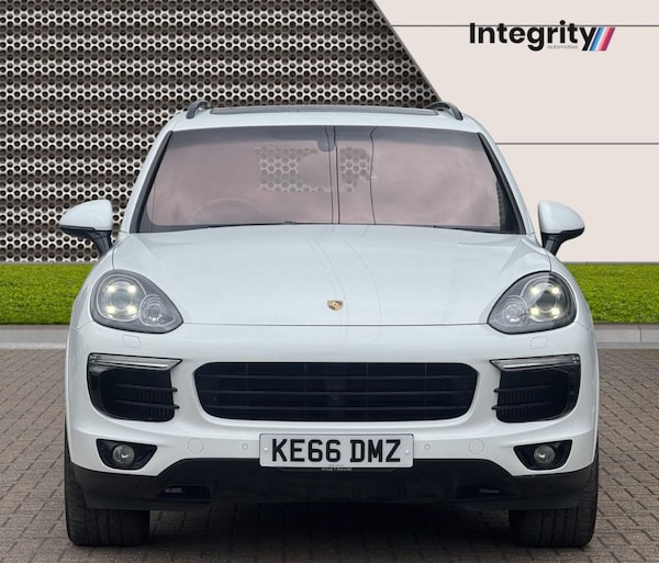 Used Porsche Cayenne 2017 for sale - 75416570: Photo 3