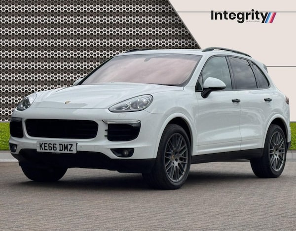 Used Porsche Cayenne 2017 for sale - 75416570: Photo 4