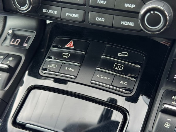 Used Porsche Cayenne 2017 for sale - 75416570: Photo 50