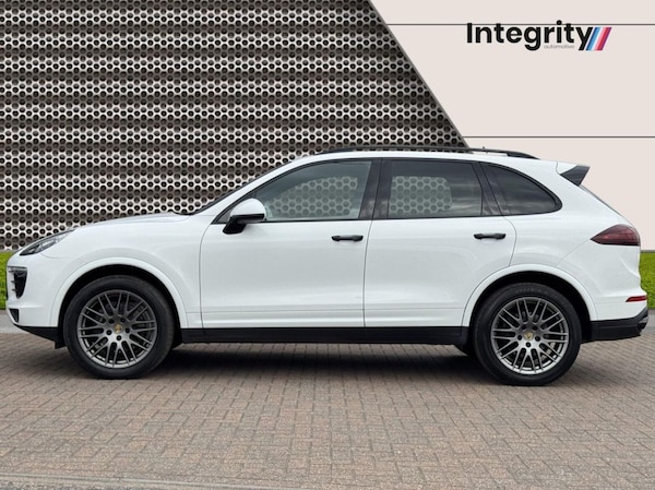 Used Porsche Cayenne 2017 for sale - 75416570: Photo 5