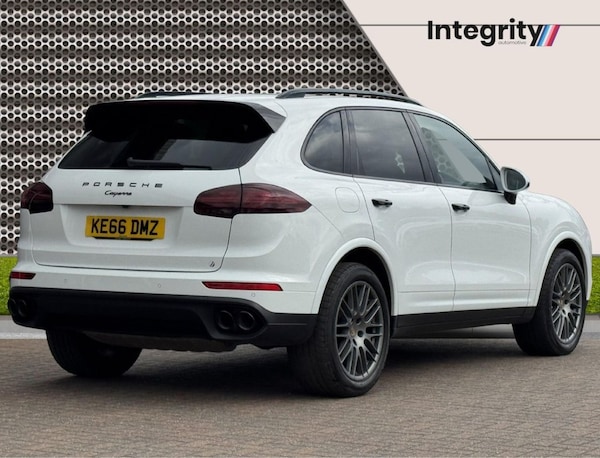 Used Porsche Cayenne 2017 for sale - 75416570: Photo 8