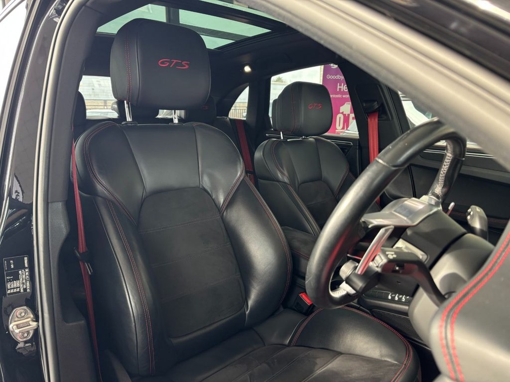 Used Porsche Macan 2020 for sale - 77594190: Photo 15