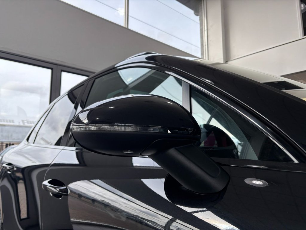 Used Porsche Macan 2020 for sale - 77594190: Photo 21