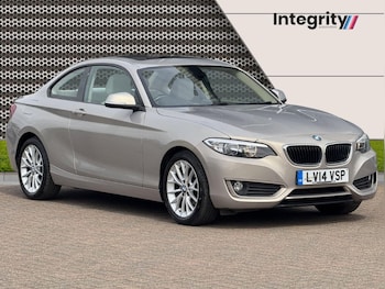 Used BMW 2 Series 2014 for sale - 76385997: Photo