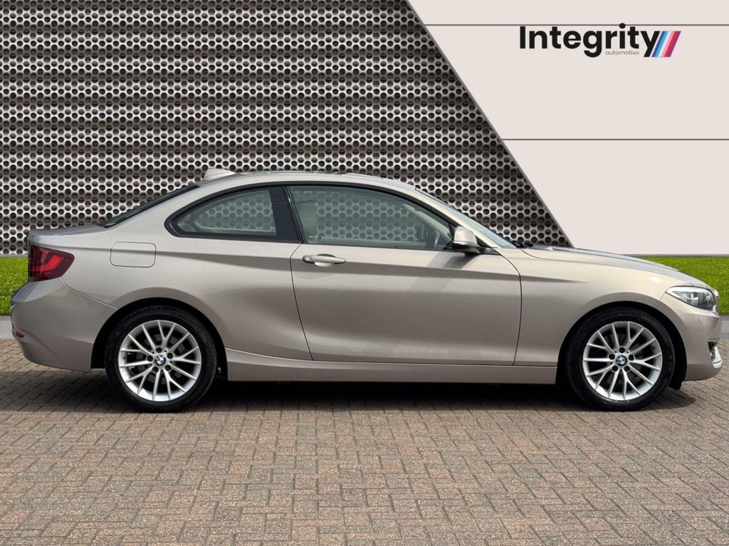Used BMW 2 Series 2014 for sale - 76385997: Photo 9