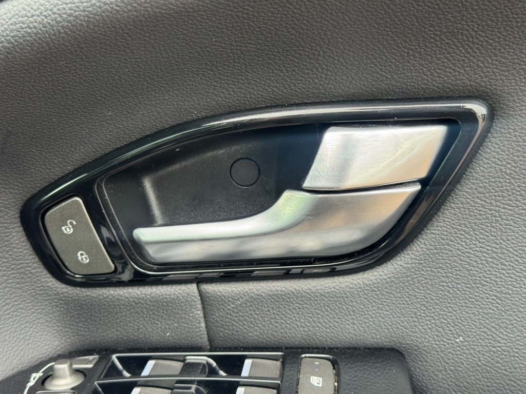 Used Land Rover Range Rover Evoque 2018 for sale - 76375996: Photo 33