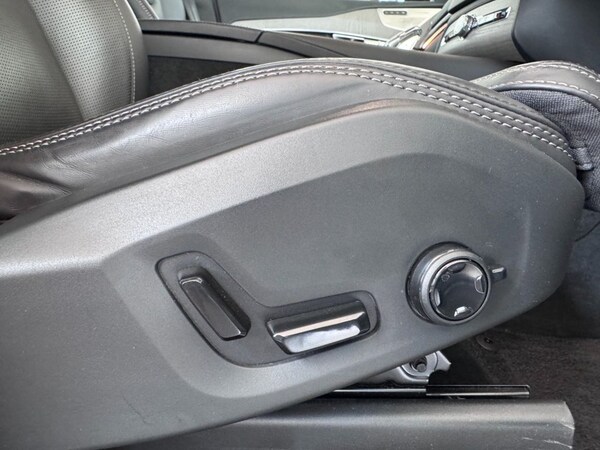 Used Volvo XC90 2023 for sale - 75606957: Photo 37