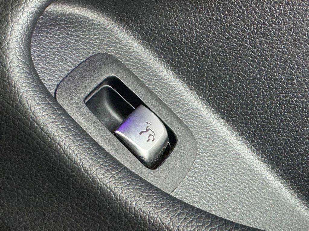 Used Mercedes-Benz C Class 2018 for sale - 76840942: Photo 28