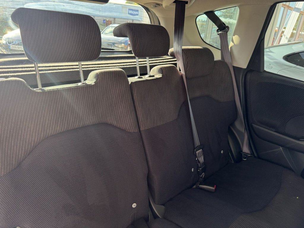 Used Honda Jazz 2013 for sale - 76056881: Photo 18