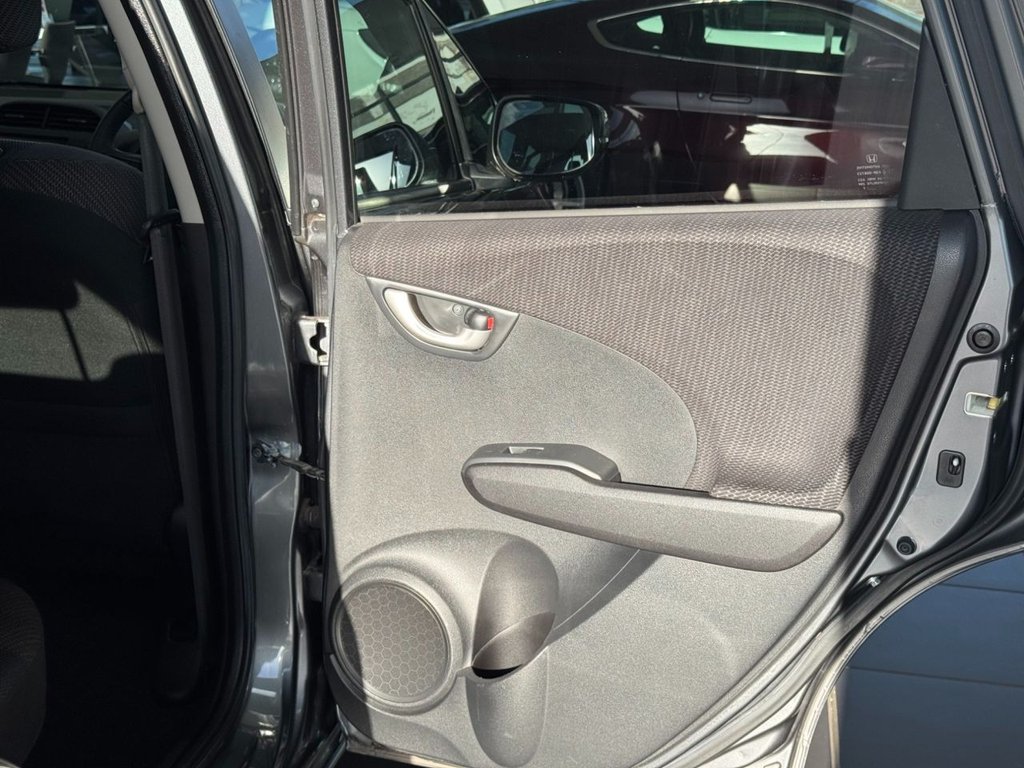 Used Honda Jazz 2013 for sale - 76056881: Photo 19