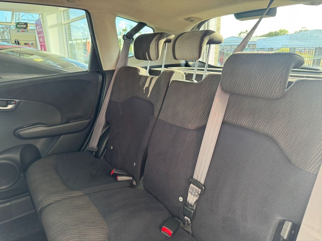 Used Honda Jazz 2013 for sale - 76056881: Photo 23