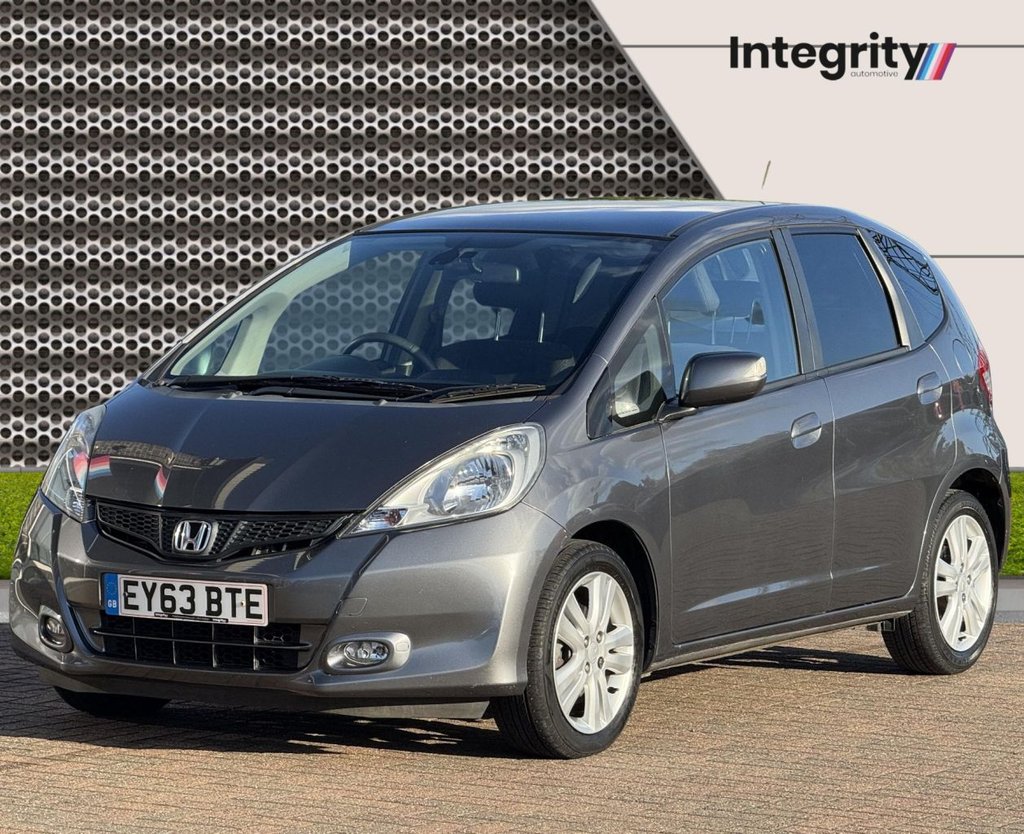 Used Honda Jazz 2013 for sale - 76056881: Photo 4