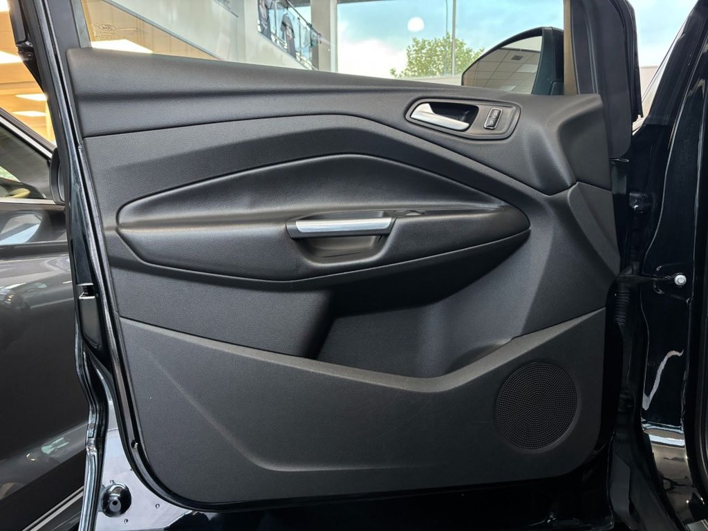 Used Ford Kuga 2014 for sale - 76439317: Photo 24