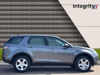 Used Land Rover Discovery Sport 2015 for sale - 78974831: Photo