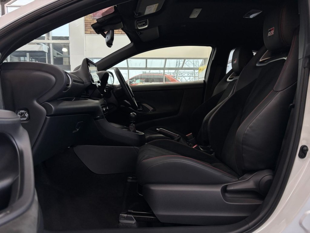 Used Toyota Yaris 2021 for sale - 77621833: Photo 39