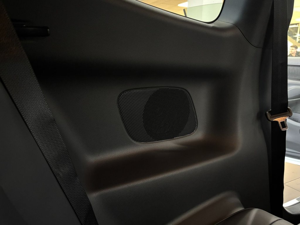 Used Toyota Yaris 2021 for sale - 77621833: Photo 46