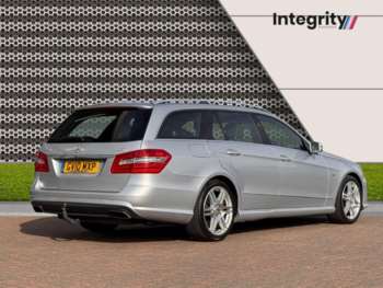 Used Mercedes-Benz E-Class 2010 for sale - 75201165: Photo