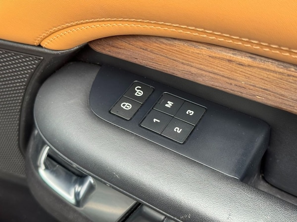 Used Land Rover Discovery 2018 for sale - 73801244: Photo 40