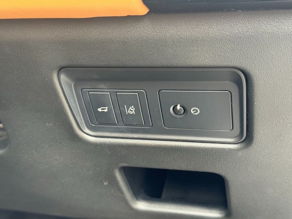 Used Land Rover Discovery 2018 for sale - 73801244: Photo 41