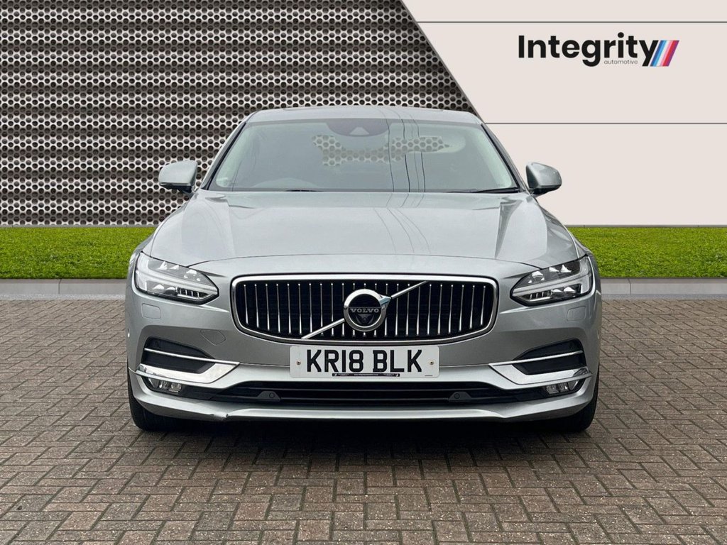 Used Volvo S90 2018 for sale - 76900468: Photo 2