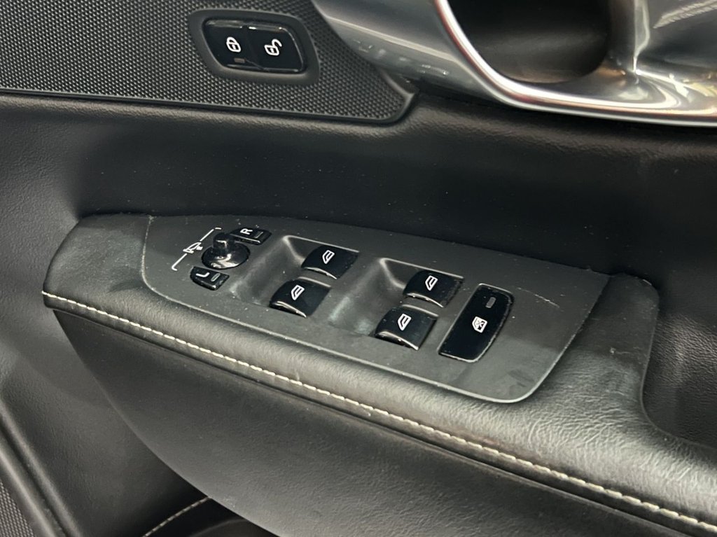 Used Volvo S90 2018 for sale - 76900468: Photo 38