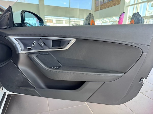 Used Jaguar F-Type 2022 for sale - 74296125: Photo 14