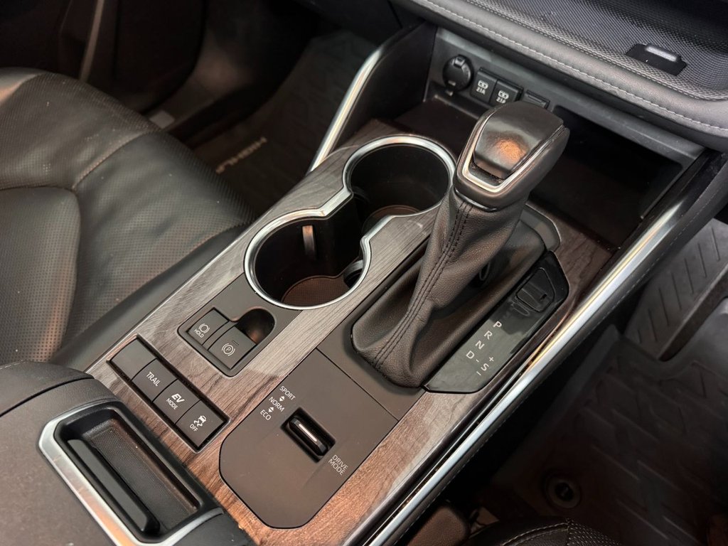 Used Toyota Highlander 2021 for sale - 77780846: Photo 45