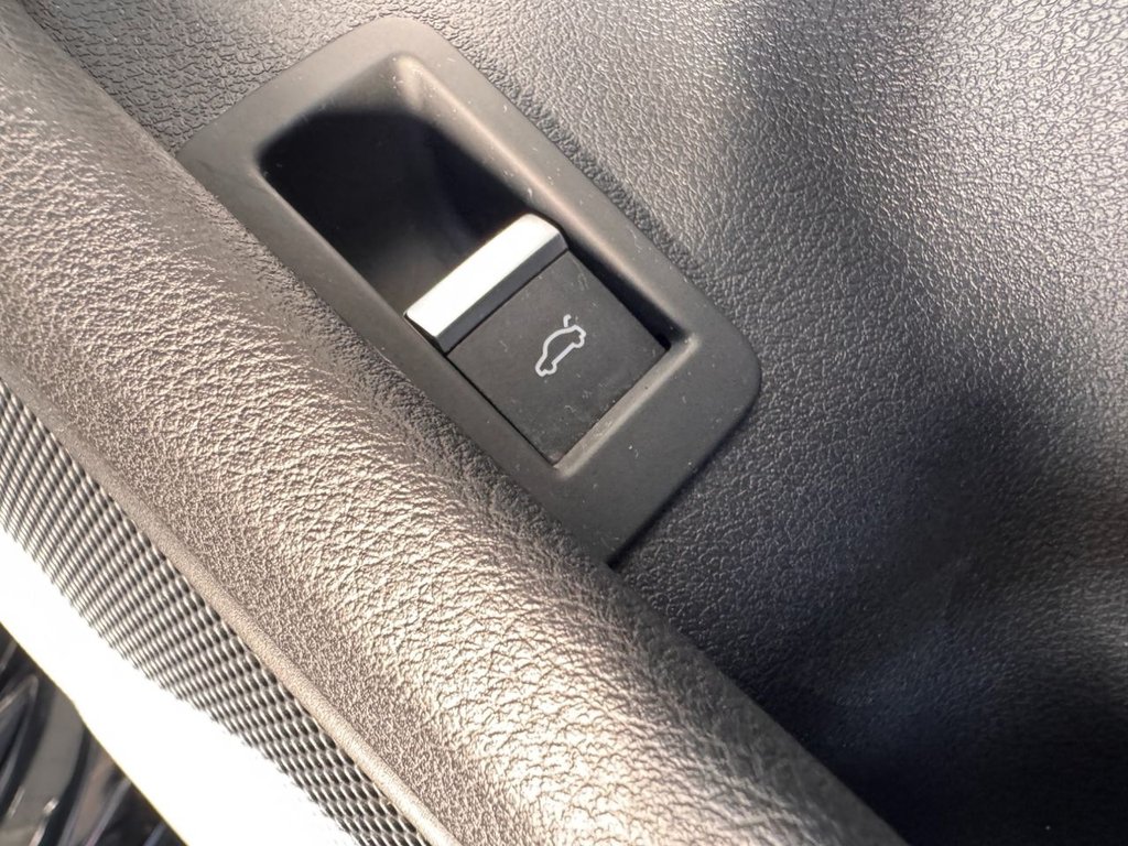 Used Audi A4 2017 for sale - 77927313: Photo 32