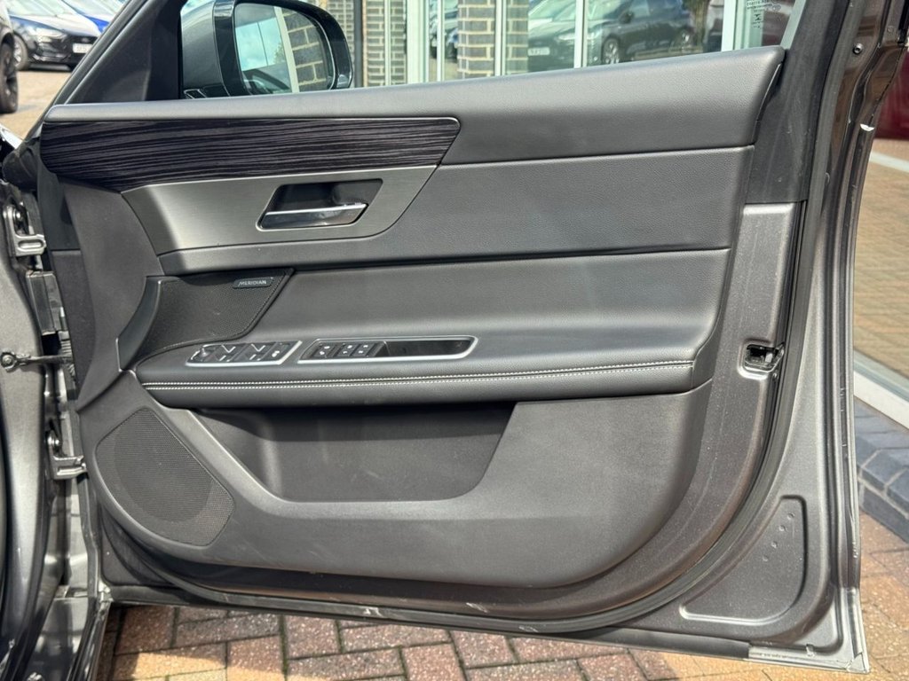 Used Jaguar XF 2017 for sale - 77088956: Photo 15