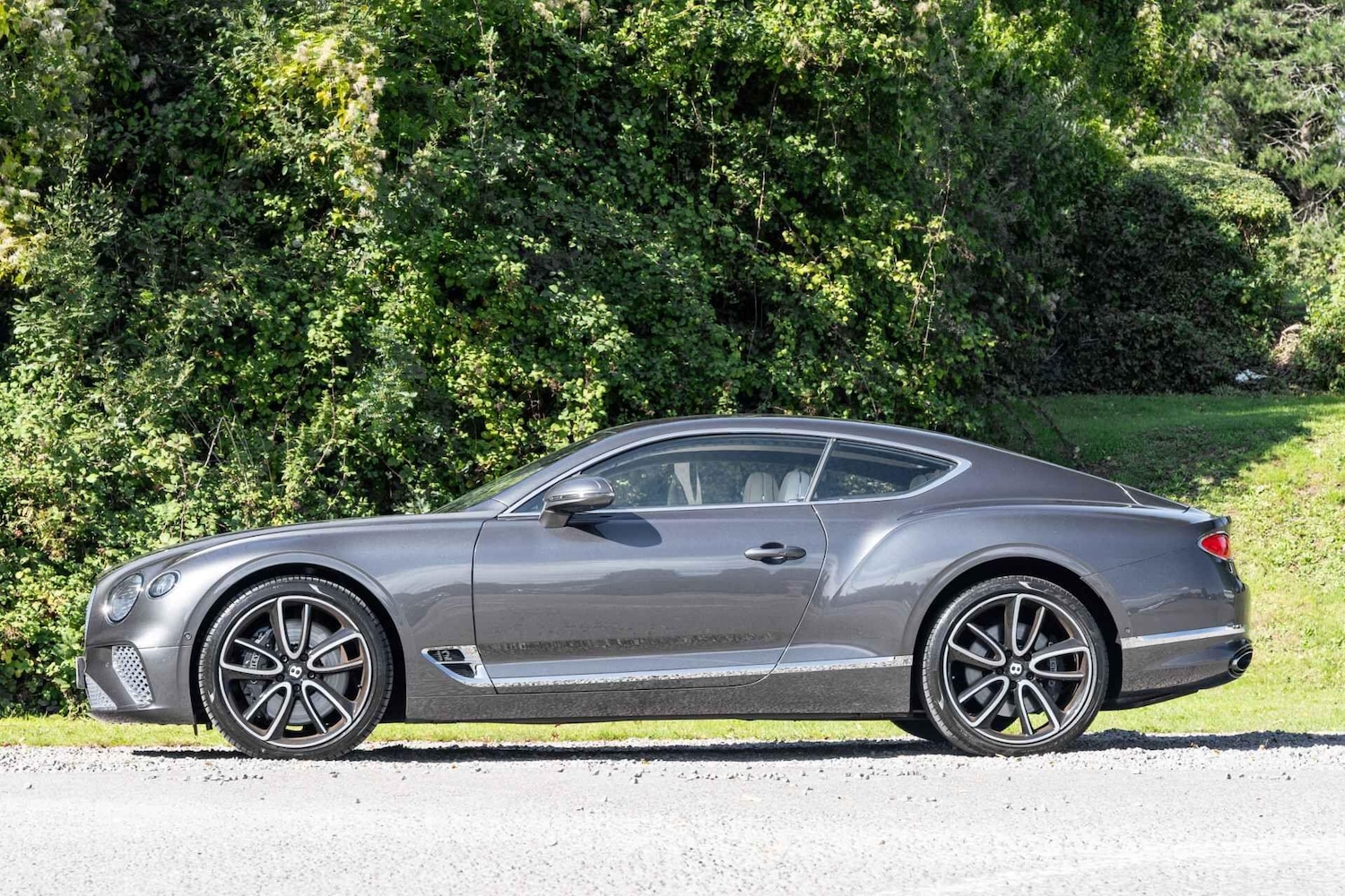 Used Bentley Continental 2018 for sale - 77157648: Photo 2
