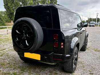 Used Land Rover Defender 90 2024 for sale - 75440834: Photo