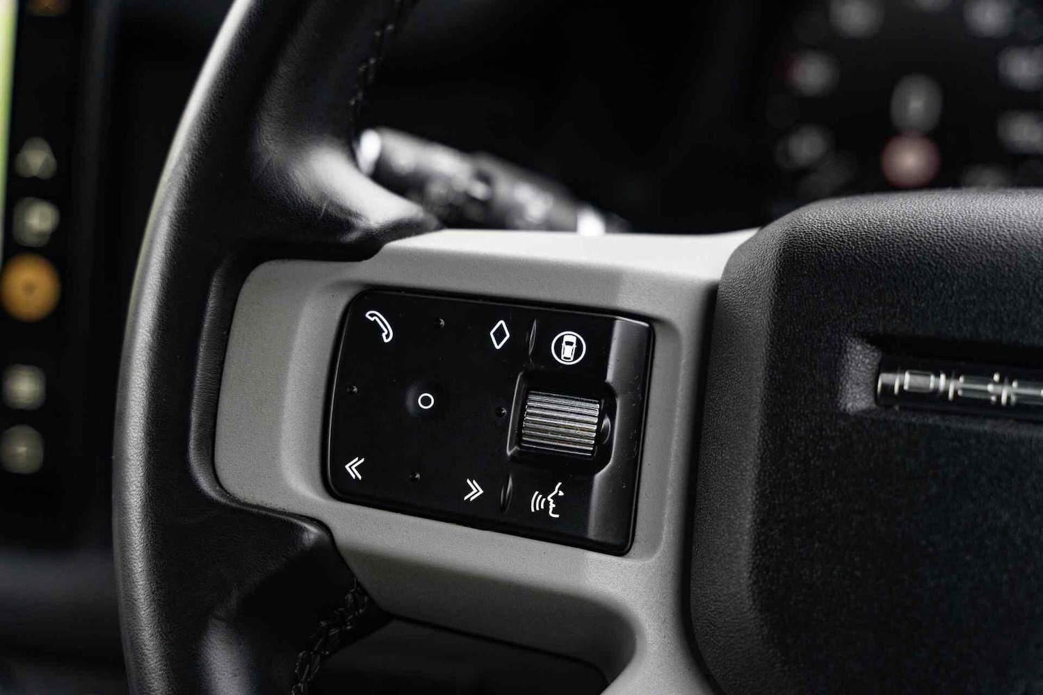 Used Land Rover Defender 2024 for sale - 77279282: Photo 33