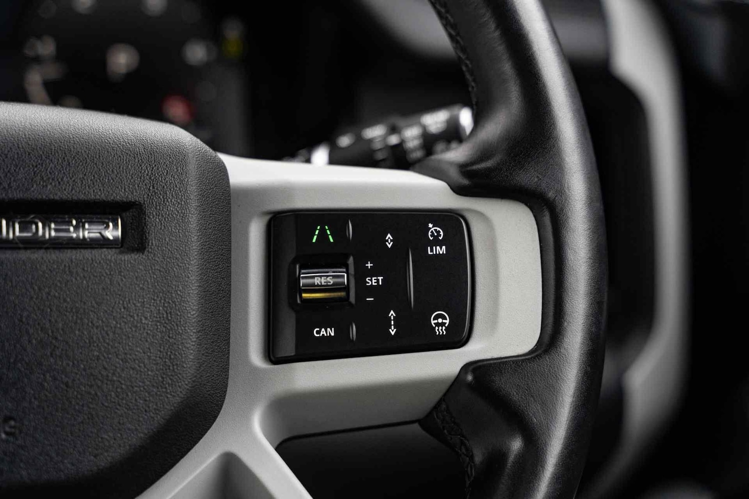 Used Land Rover Defender 2024 for sale - 77279282: Photo 35