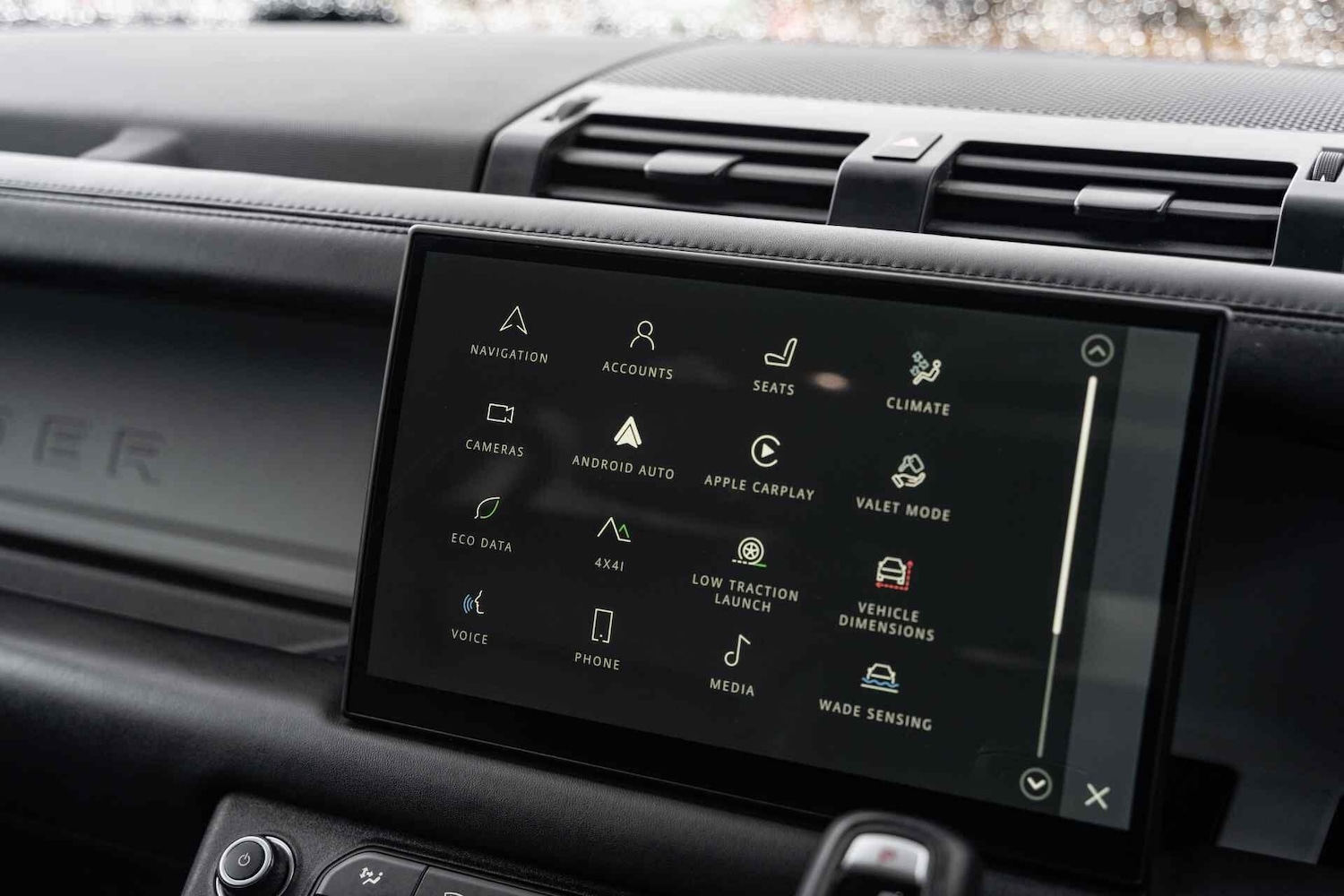 Used Land Rover Defender 2024 for sale - 77279282: Photo 38