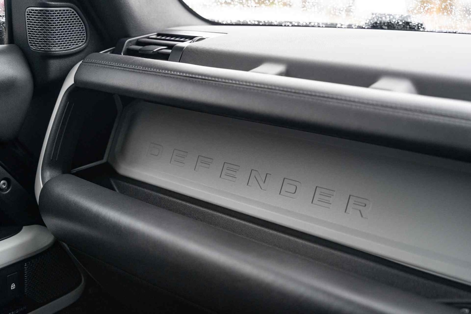 Used Land Rover Defender 2024 for sale - 77279282: Photo 48