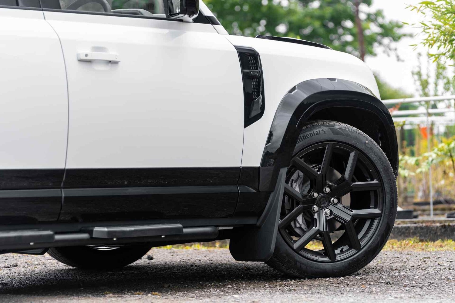 Used Land Rover Defender 2024 for sale - 77441421: Photo 12